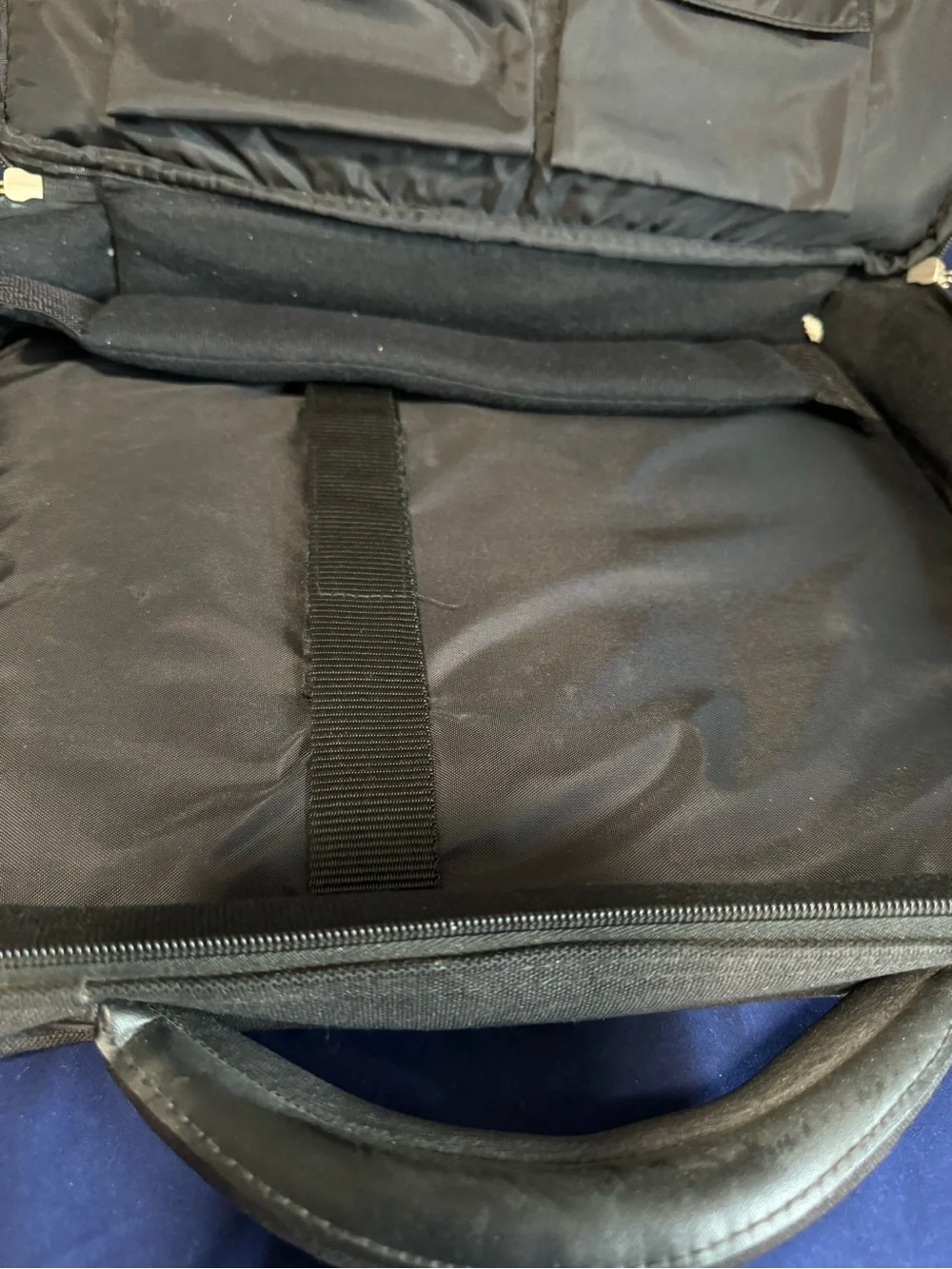 Dynex black padded